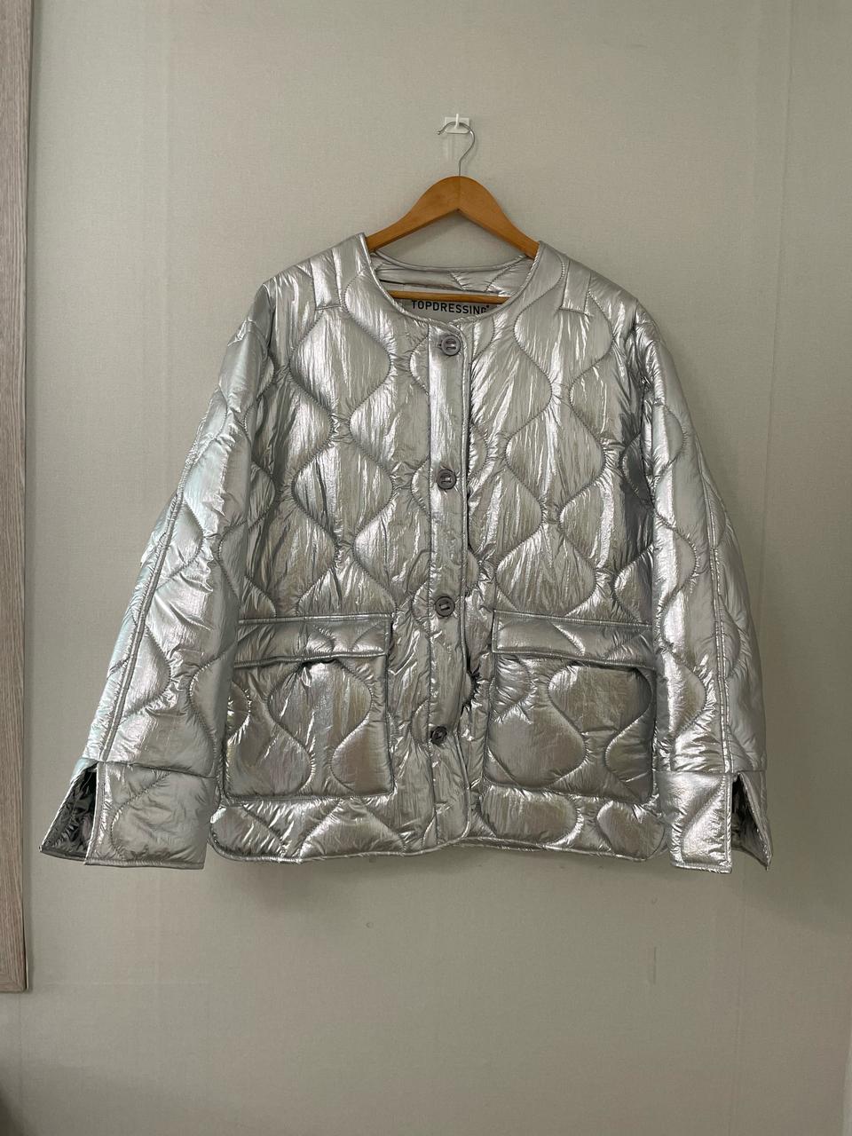 실버 메탈 깔깔이 유니크 점퍼