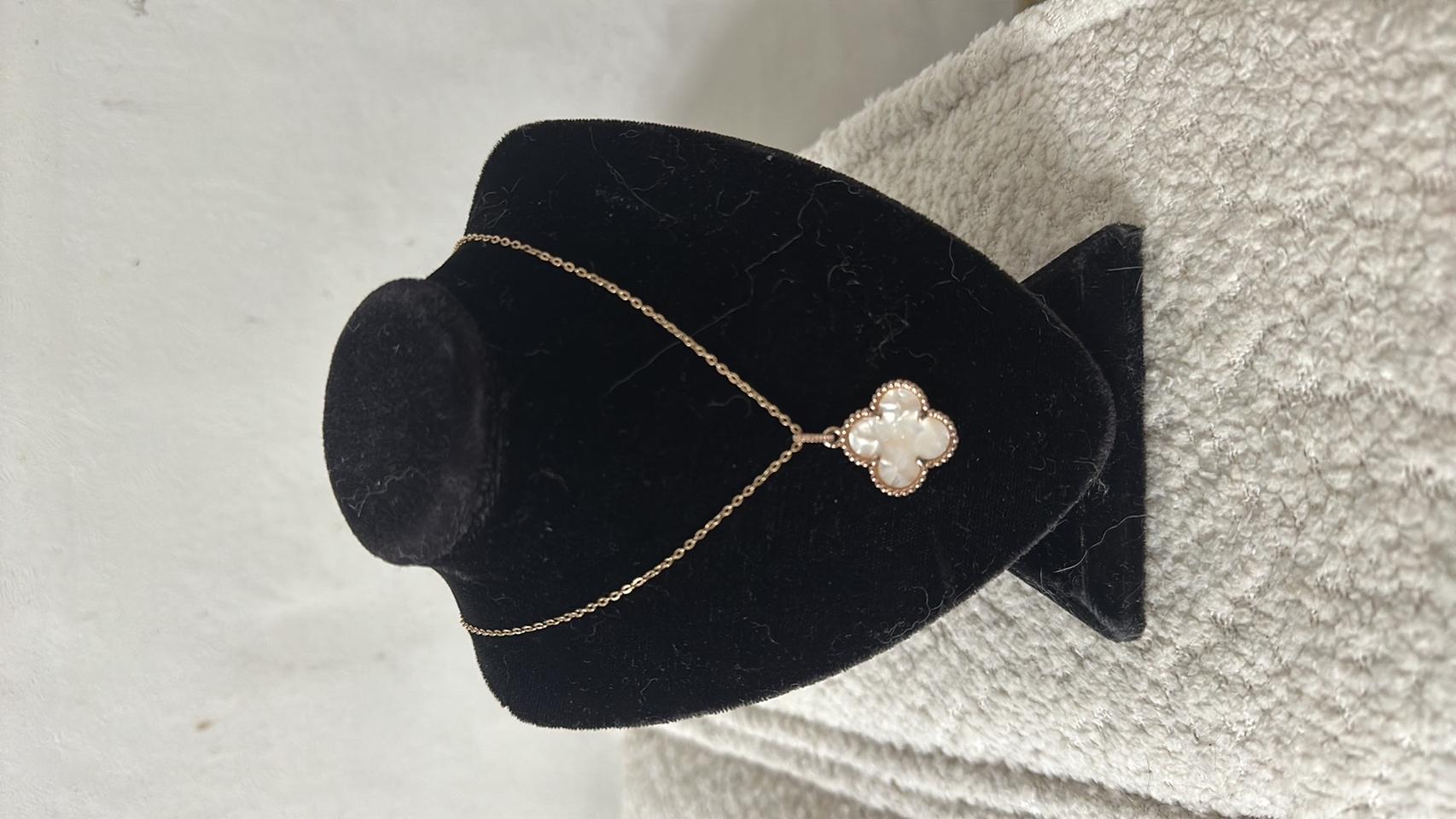 반클리프 로즈골드 목걸이