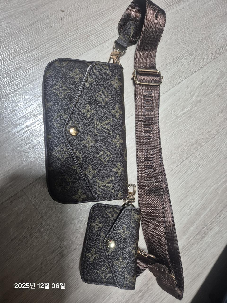 루이비통 s.t 크로스가방