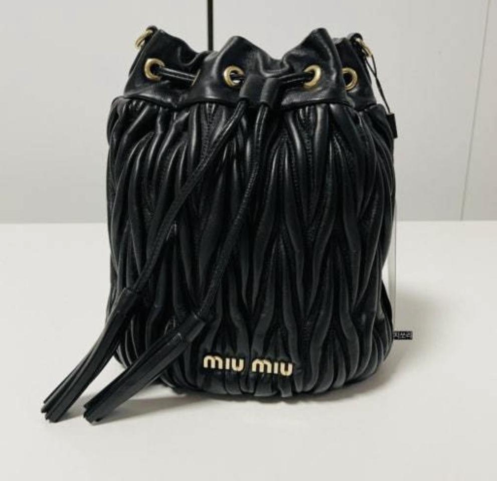 미우미우 마테라쎄 호보백