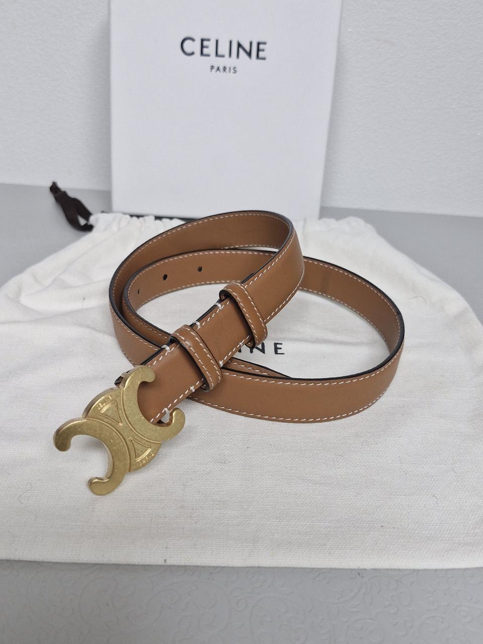 셀린느 트리오페 여성벨트 75 사이즈