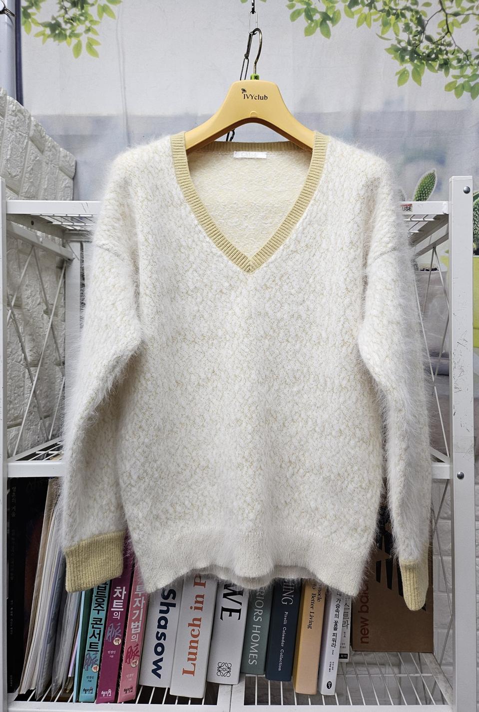 끌로에 명품 여성니트 66~슬림77 앙고라 울 V넥 여성니트티 AD28