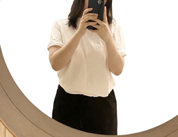 different A 화이트 반팔 라운드티셔츠