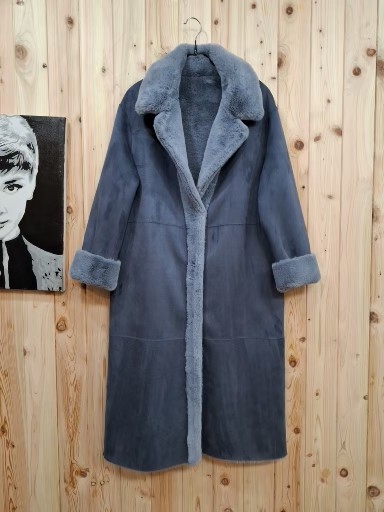 ab.플러스 스웨이드  코트