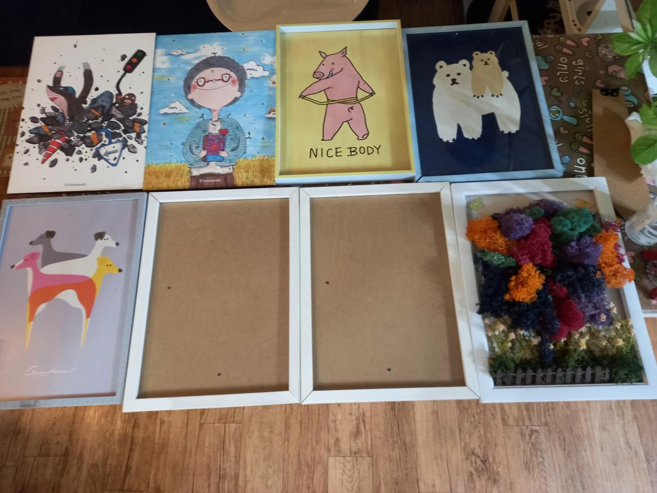 액자10개 일괄 택포2만원에 판매 서비스로 원두커피 1봉지 드림