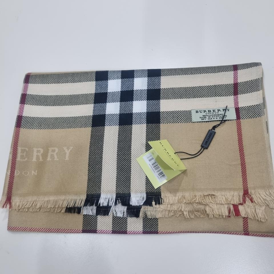 새상품 버버리 캐시미어 스카프