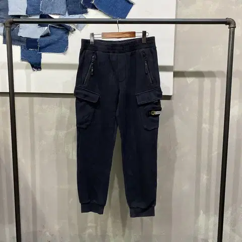 (28~30인치) 내셔널지오그래픽 기모 와펜 밴딩 조거팬츠 츄리닝바지