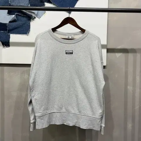 (90) 아디다스 스트릿 캐주얼 자수 맨투맨 긴팔 티