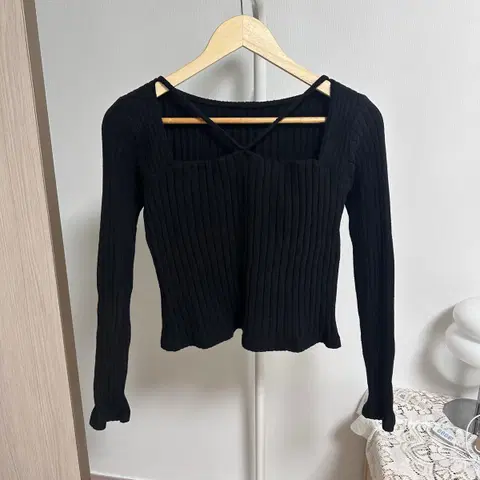 트임골지니트 블랙