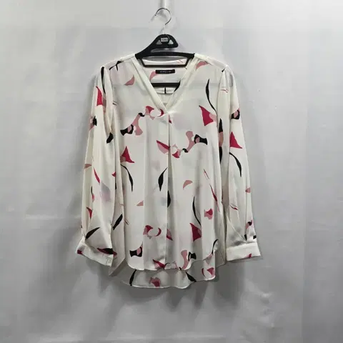 0353 나이스클랍 프린트 V넥 블라우스 / FREE(99) / 여성