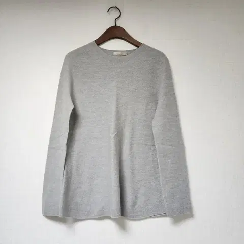 emcee 회색 긴팔 니트 티셔츠 66