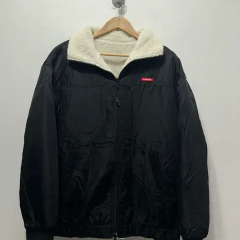 르꼬끄 스포르티브 검정색 양면 뽀글이 자켓 L