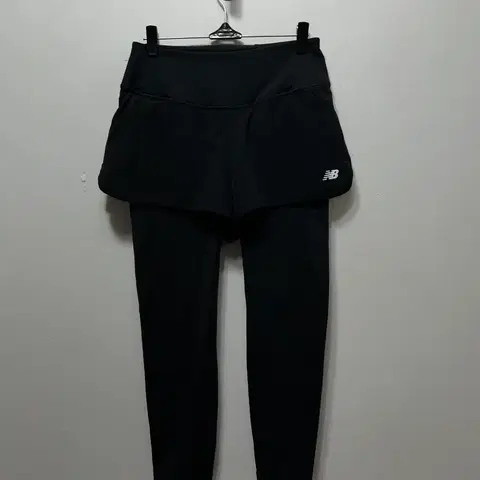 뉴발란스 레깅스 반바지 블랙 여성용 70사이즈