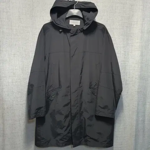 캘빈클라인 남성 블랙 후드 바람막이 코트 M