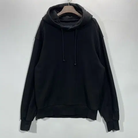 Juun.J 준지 x 카렐펑크 후드티