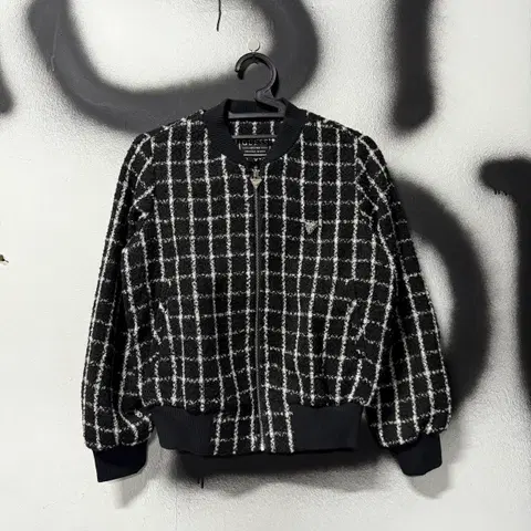 새상품 게스 아가일 패턴 트위드 집업 블루종 자켓