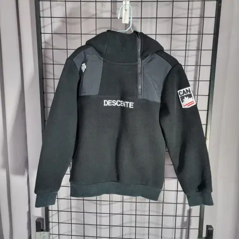 데상트 키즈 반집업 데날리 후드 티셔츠 캐나다 스피드스케이드팀 130