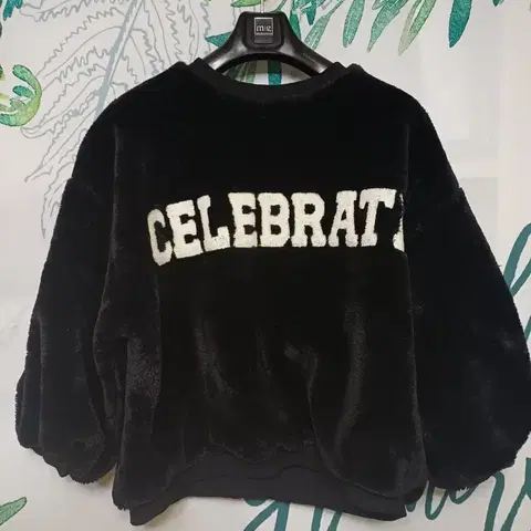 블랙 퍼 맨투맨 free 빅사이즈 가능