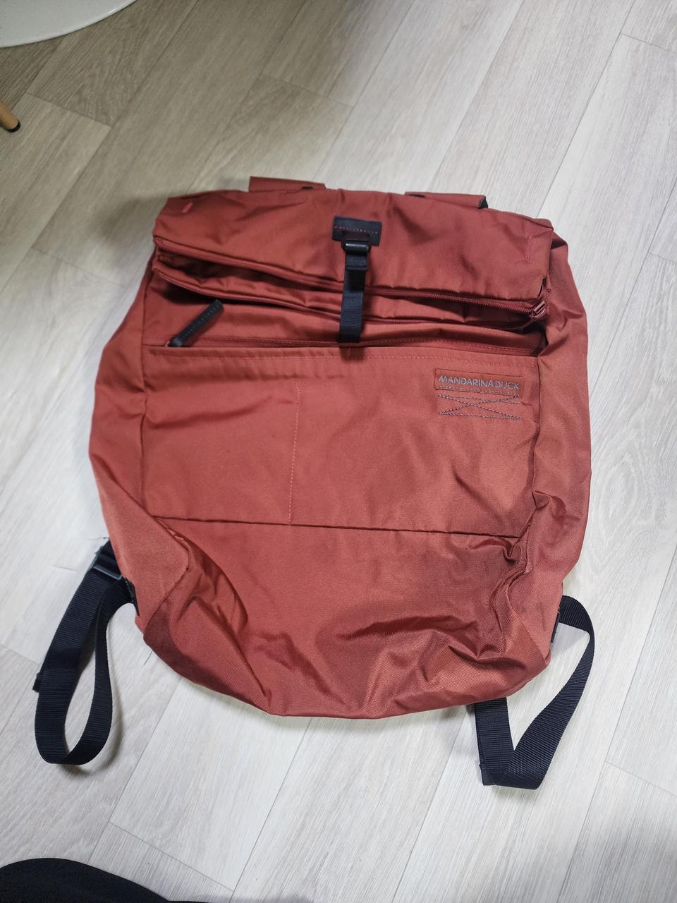 만다리나덕 백팩
