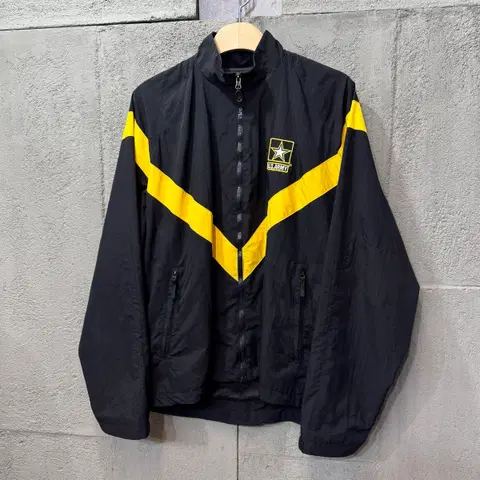 [M] US Army 미군 APFU 트레이닝 바람막이