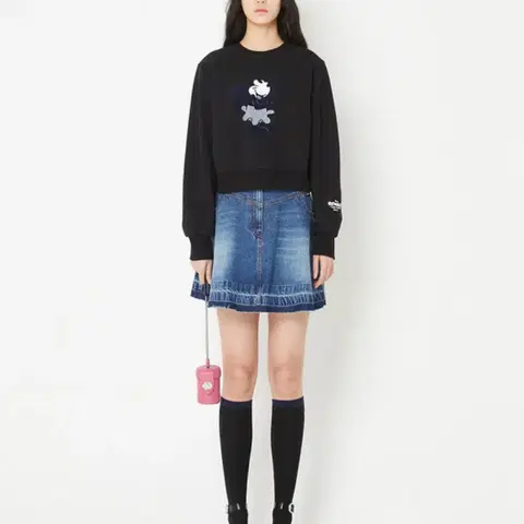 23 럭키슈에뜨 블랙 맨투맨 36