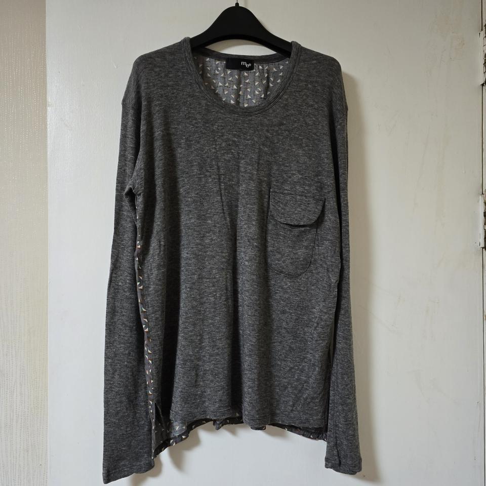 그레이 긴팔 티셔츠