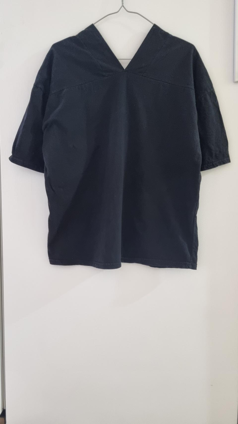 (free)브이넥 티셔츠