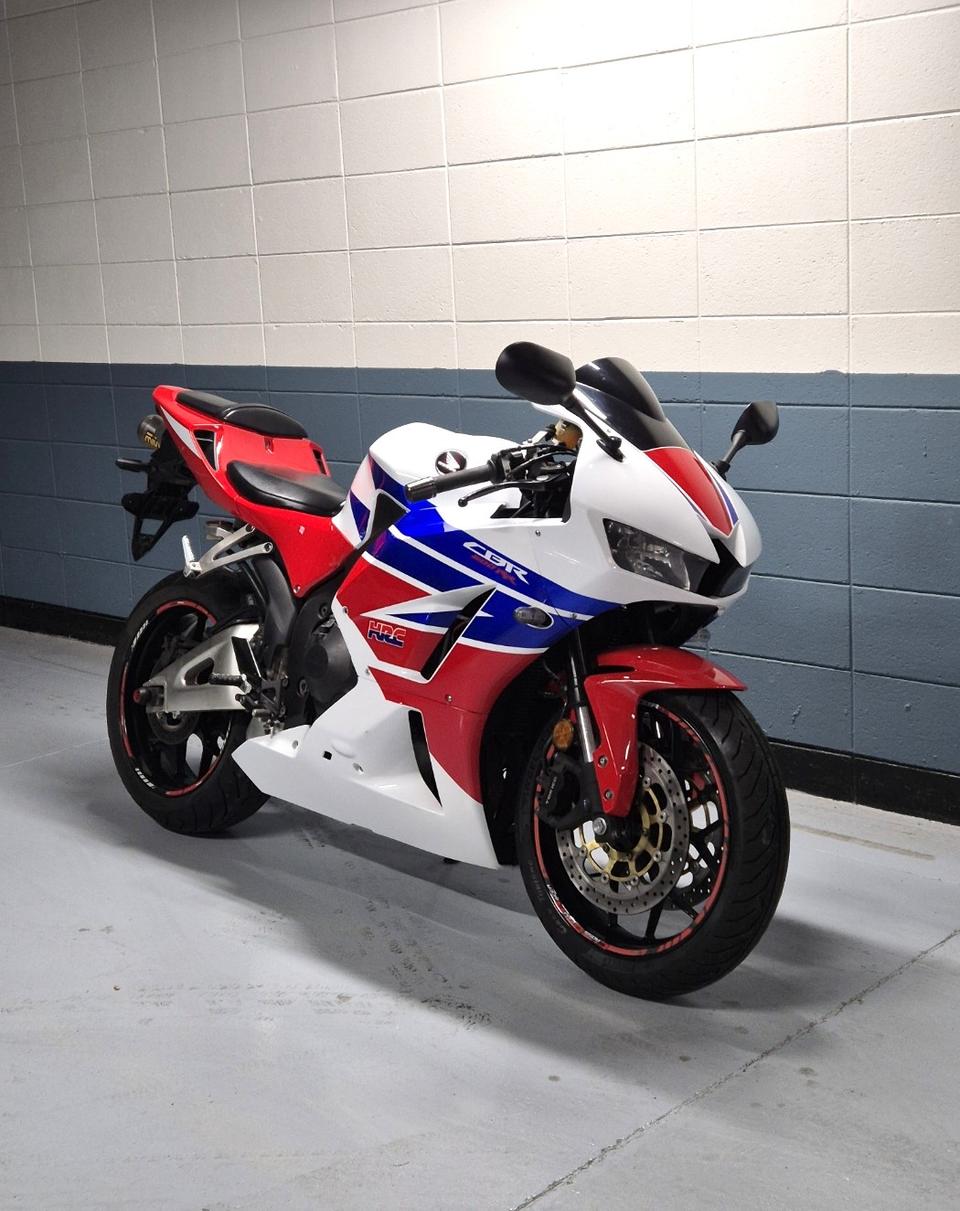 [사용검사완] 2013 CBR600RR 트리컬러 판매합니다.