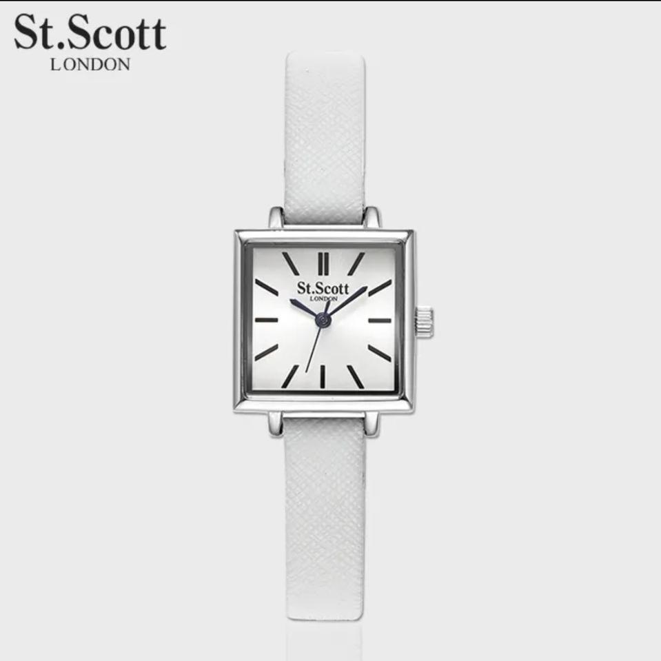 세인트스코트 솜니움 레더 워치 실버화이트