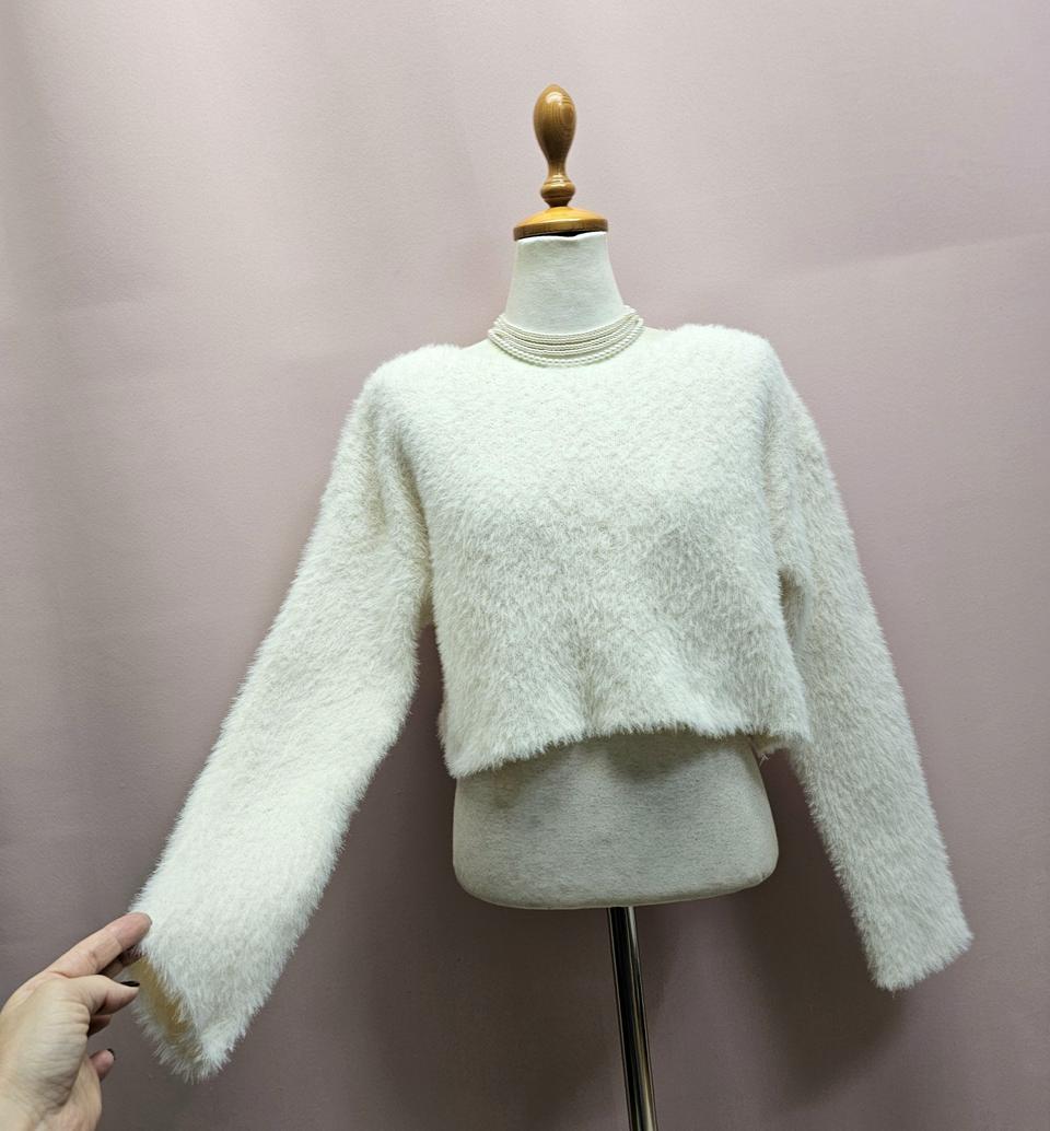 청순 크롭 퍼 니트