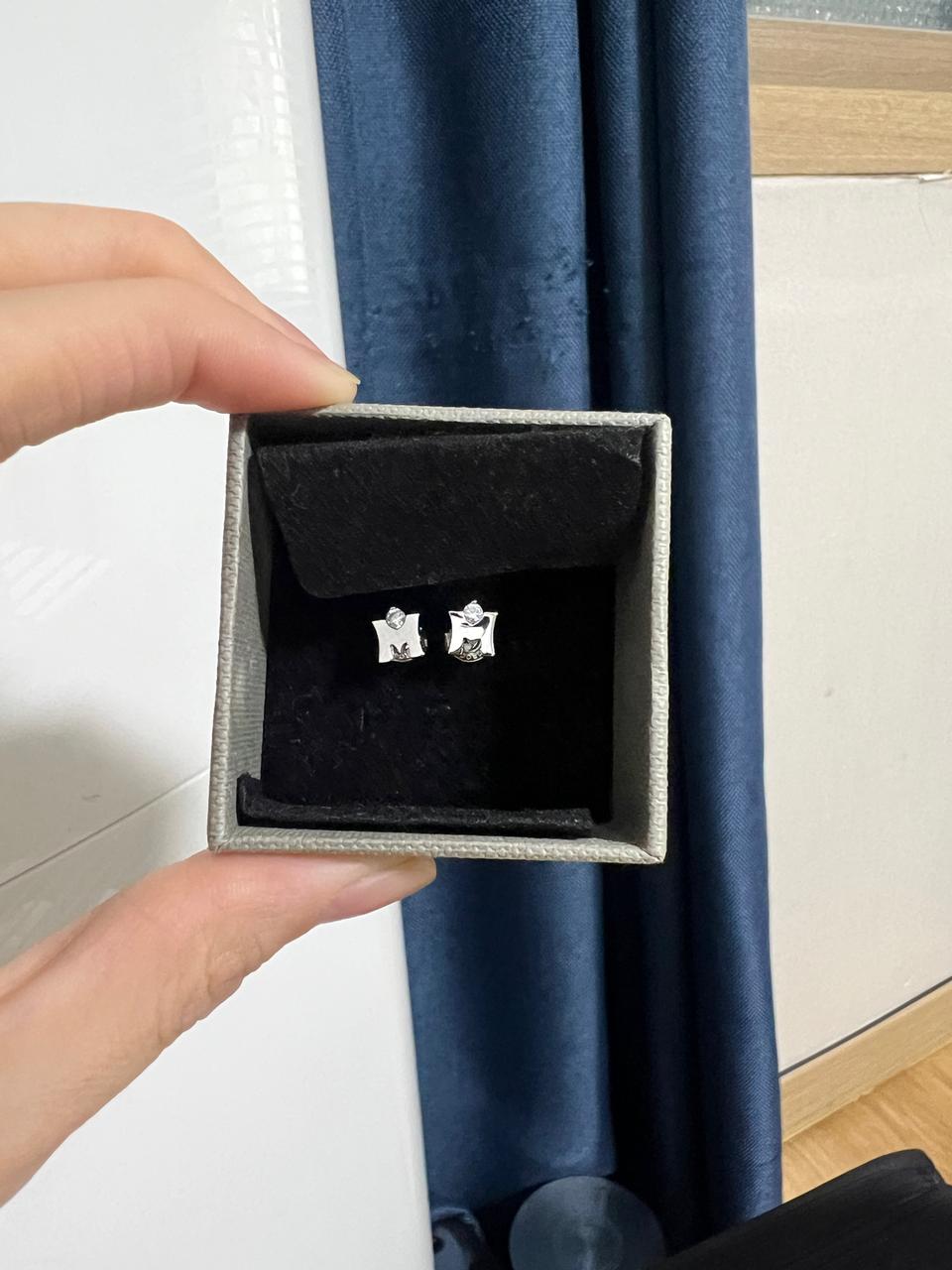 metrocity 큐빅 은침 귀걸이