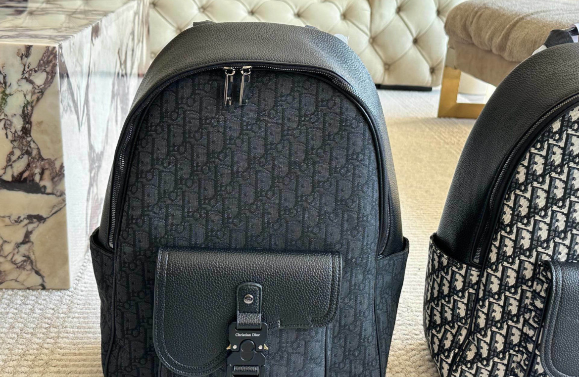 디올 오블리크 자카드 새들 백팩