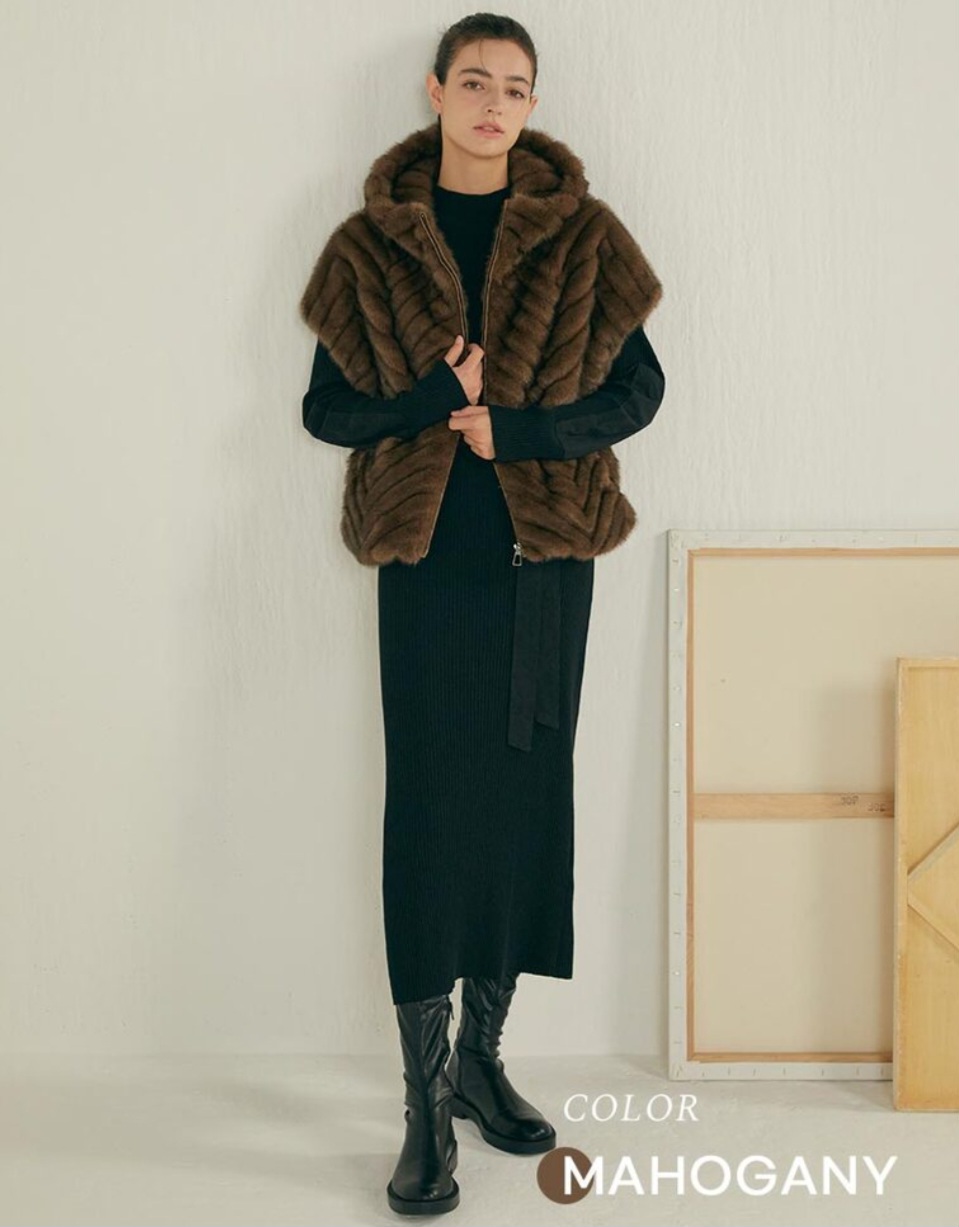 (새상품)리오벨 페이크 밍크 하프후드 베스트 66사이즈