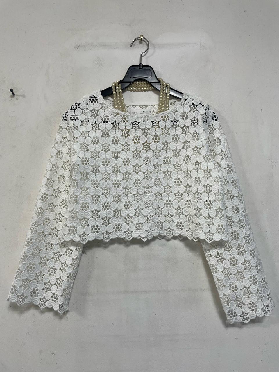 특가새)N5848 ZARA 자라 자수 레이스 블라우스.크롭.시스루.주니어