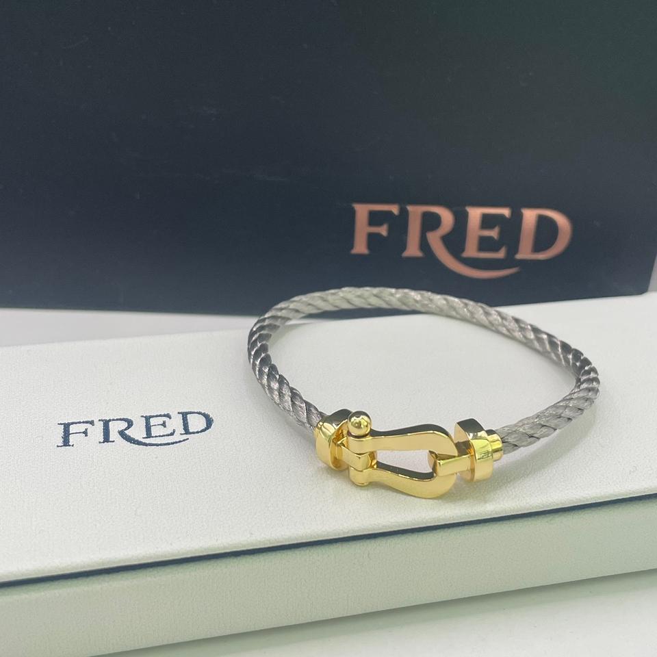 프레드 포스텐 팔찌