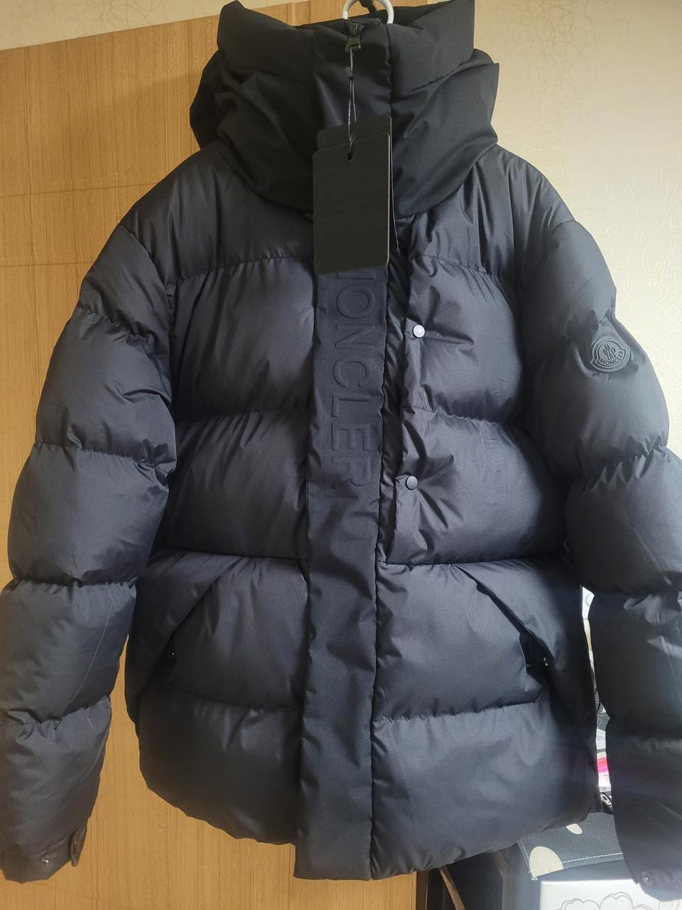 몽클레어 마데이라 패딩