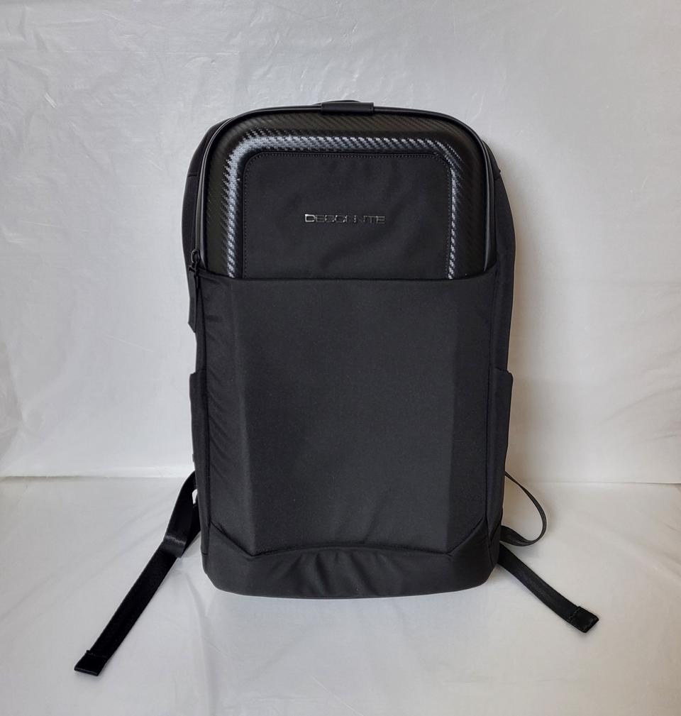 정품 미개봉 새상품 데상트 커뮤터 UVC 살균 백팩