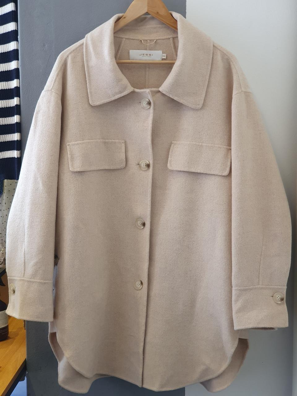 제시뉴욕 베이지 숏 코트 66