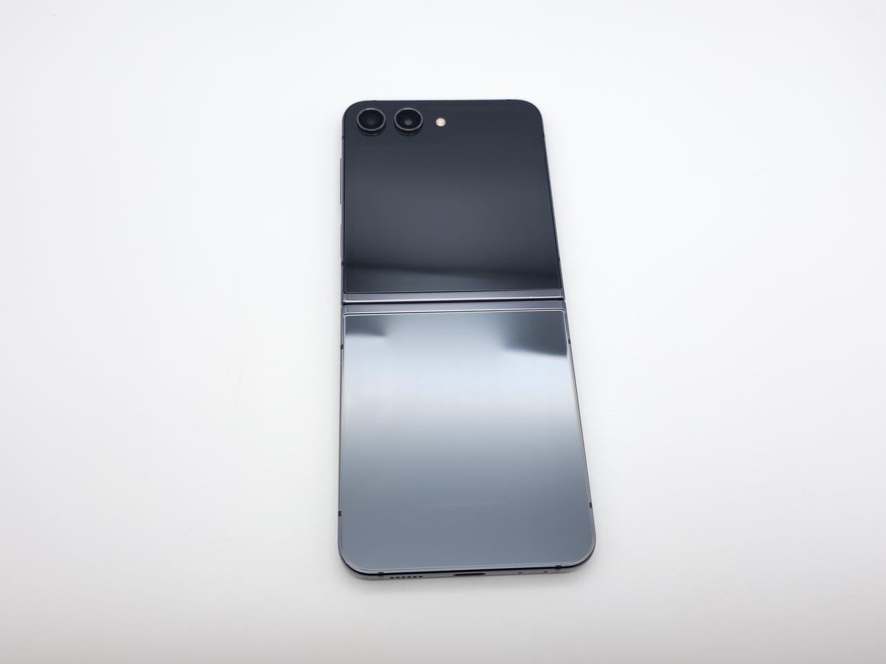 #중고폰 갤럭시Z플립5 256기가 블랙 (무잔상) / 1205