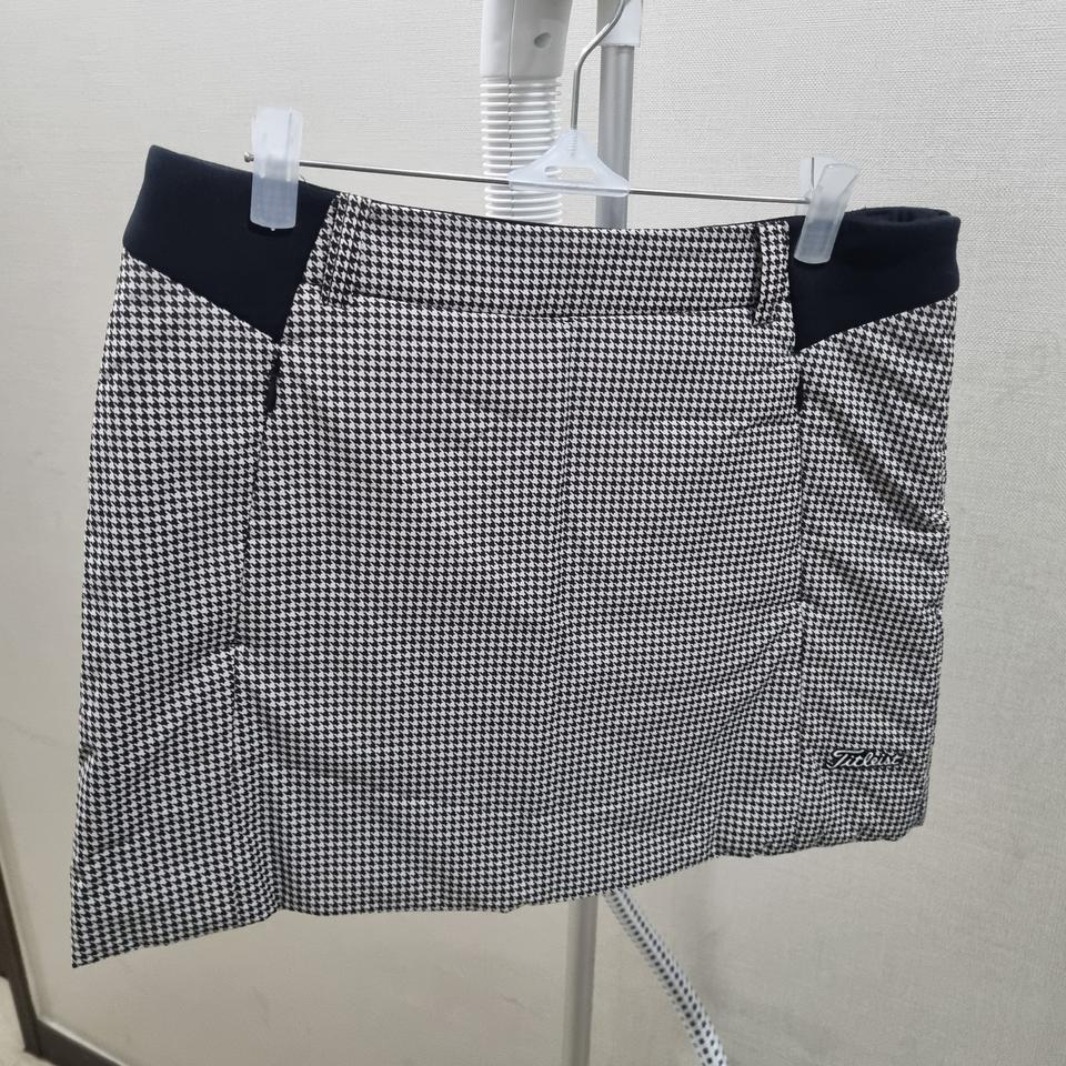 타이틀리스트 골프 패딩치마 70사이즈