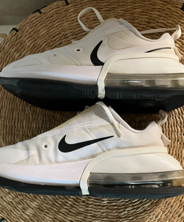 나이키 에어맥스240