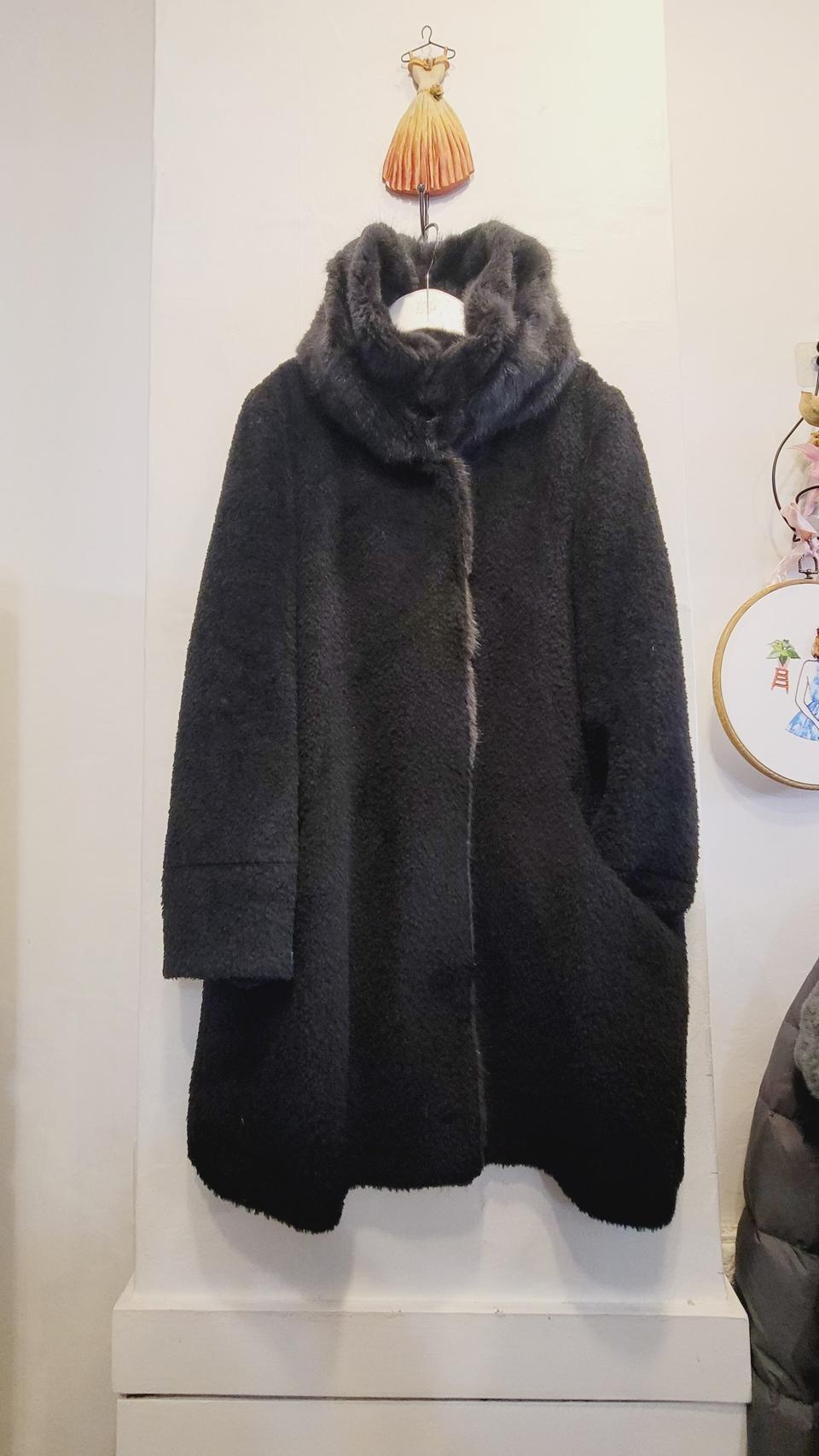 emcee 엠씨 머스카랫밍크 수리알파카 코트