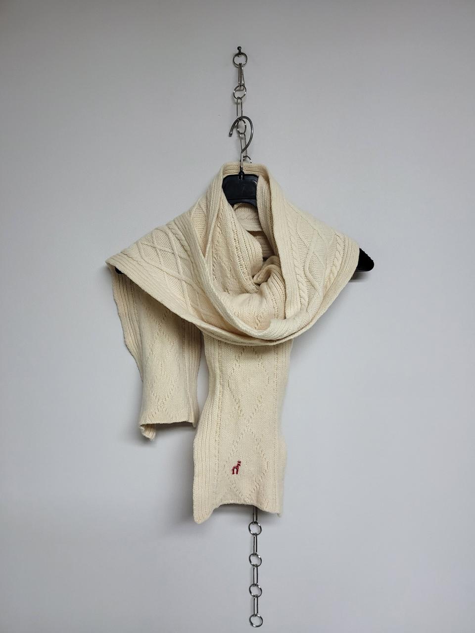 헤지스 꽈배기 니트 머플러