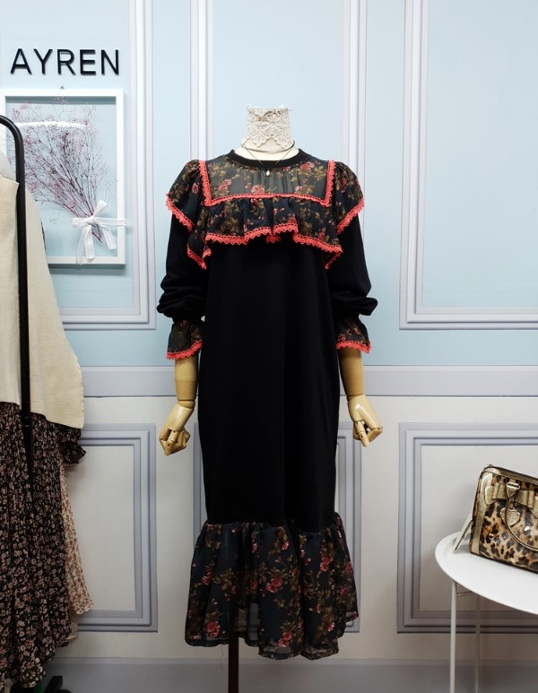 AYREN 에이렌 레이스 프릴 플라워 배색 원피스 