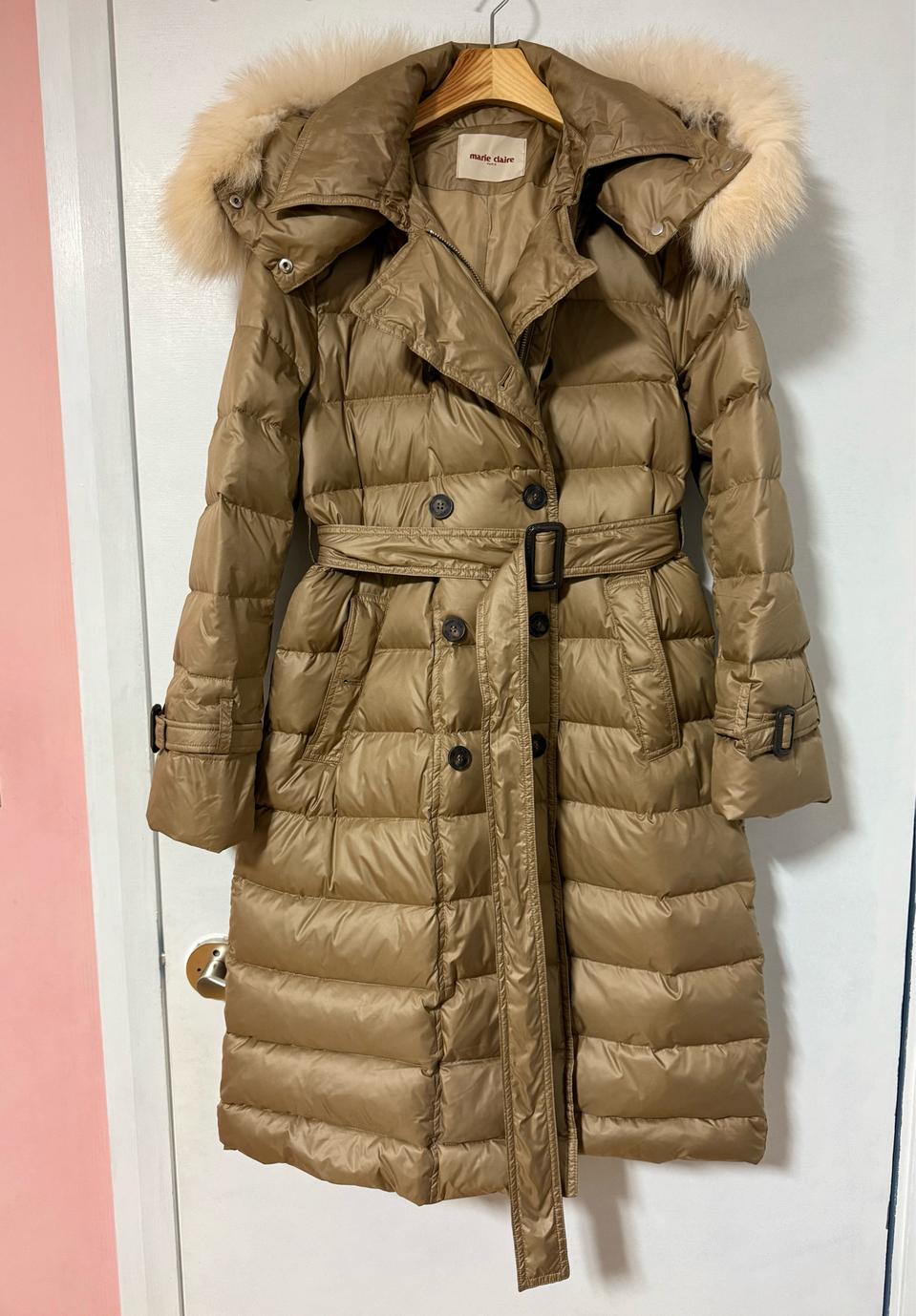 마리끌레르 더블버튼 폭스퍼 롱구스다운