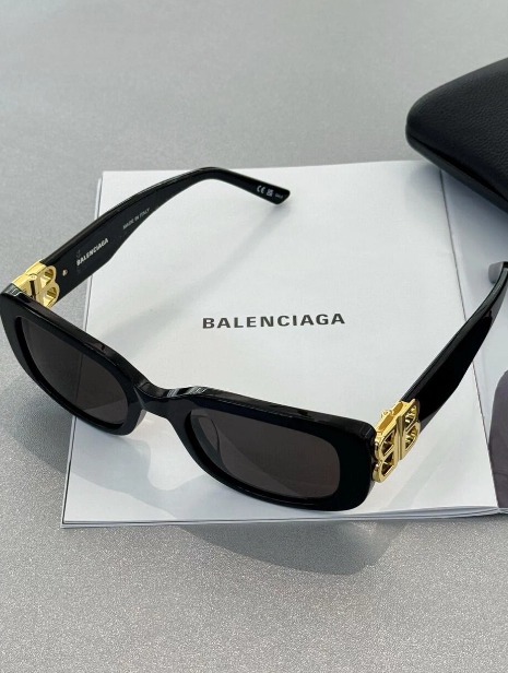 발렌시아가 선글라스