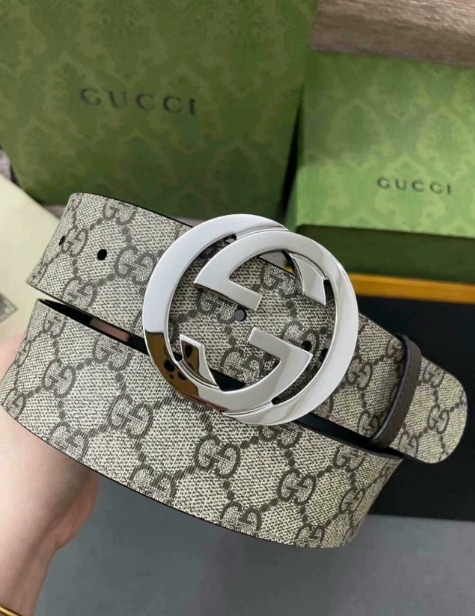 구찌 아플리케 벨트 (다양한 옷과 잘 어울리는)