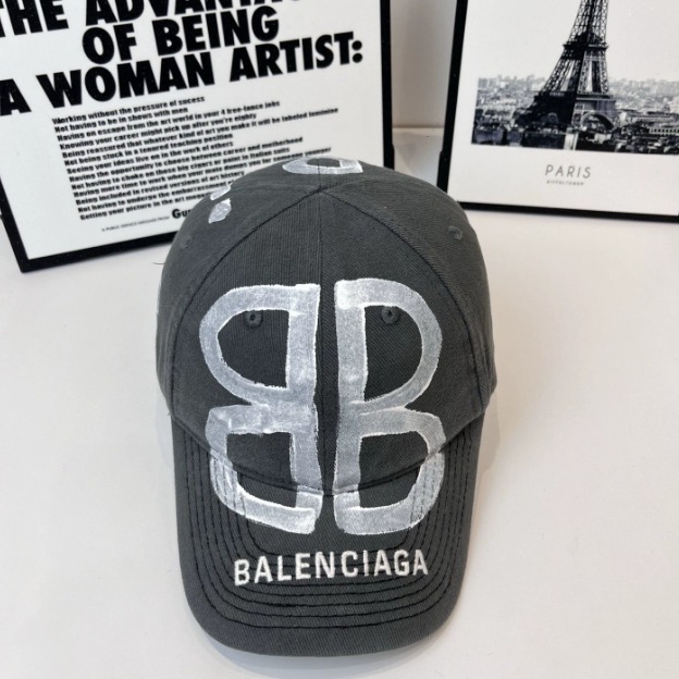 발렌시아가 브이넥 캡 블랙