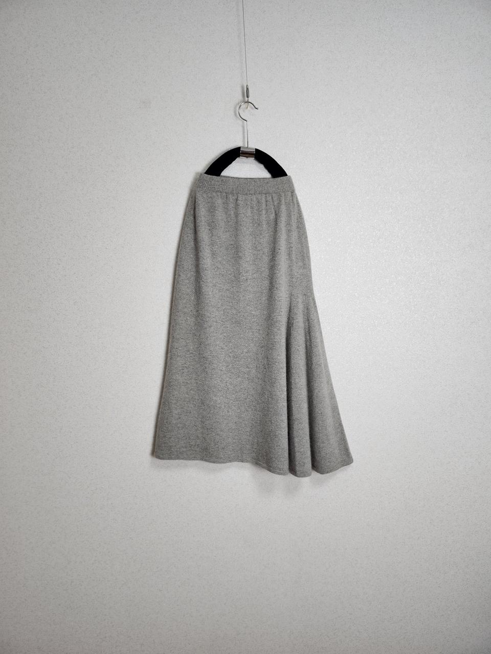 RE L 리엘 라쿤&폭스 홀가먼트 스커트55