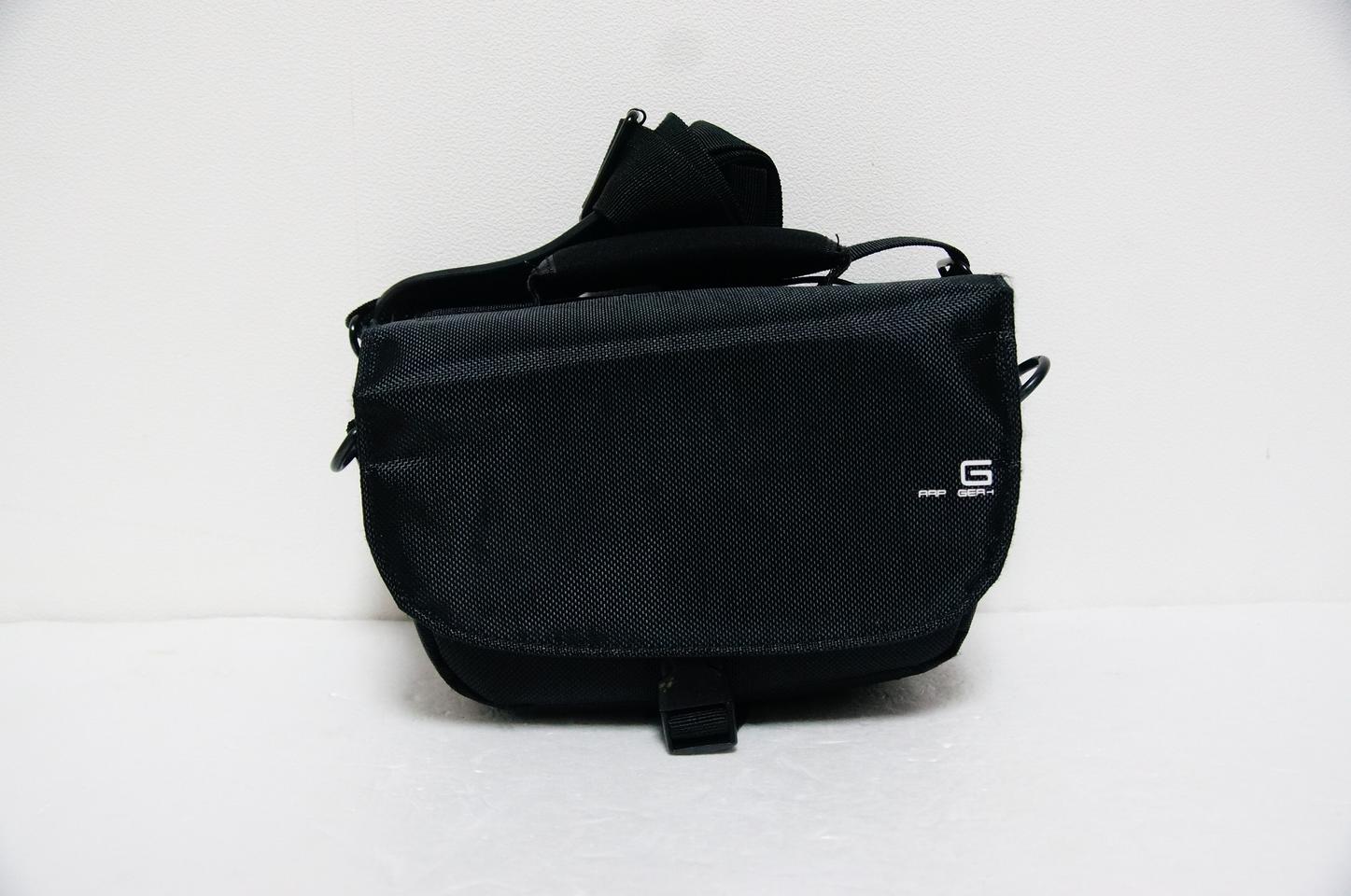 엘레컴 디자인 카메라가방팝니다.(만원)